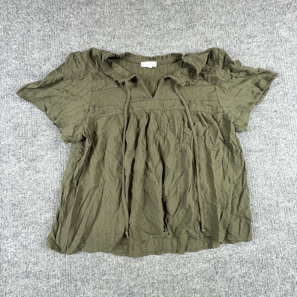 Eyeshadow‎ Blouse Juniors XL Green Ruffle V Neck Flutter Sleeve Tunic Top